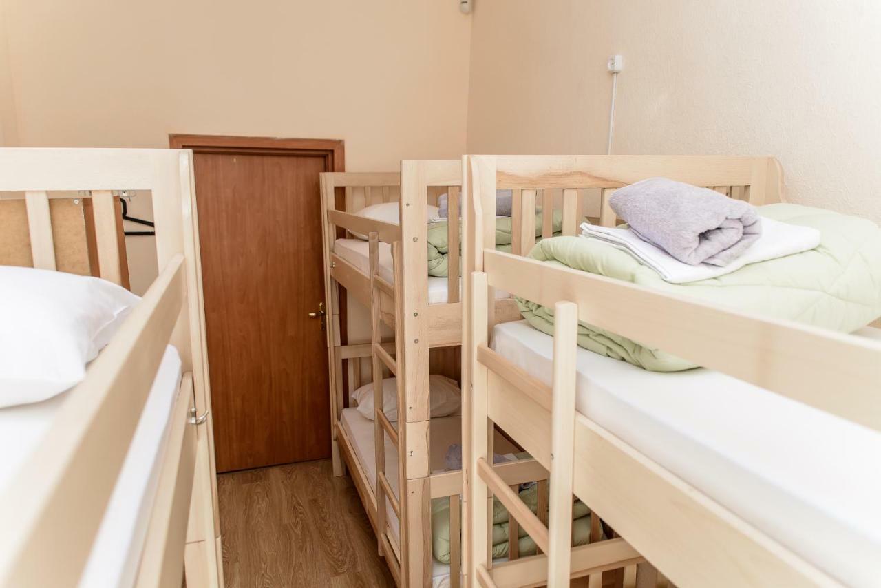 Globus Lipki Hostel Kiev Eksteriør bilde